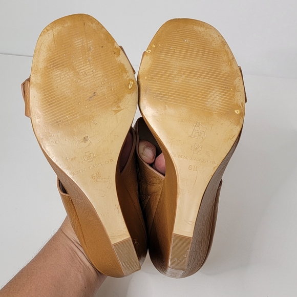 ANN TAYLOR Leather strappy Slip-on Open Toe wedge sandals size 6 - Picture 12 of 16